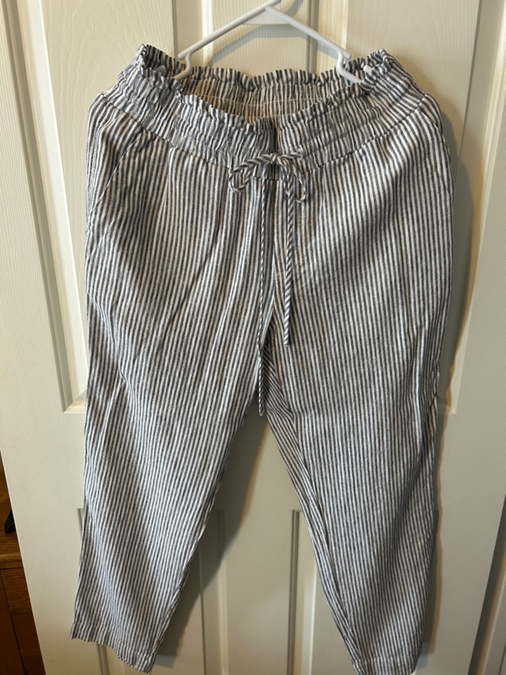 a new day Black & White Striped Cropped Drawstring Pants